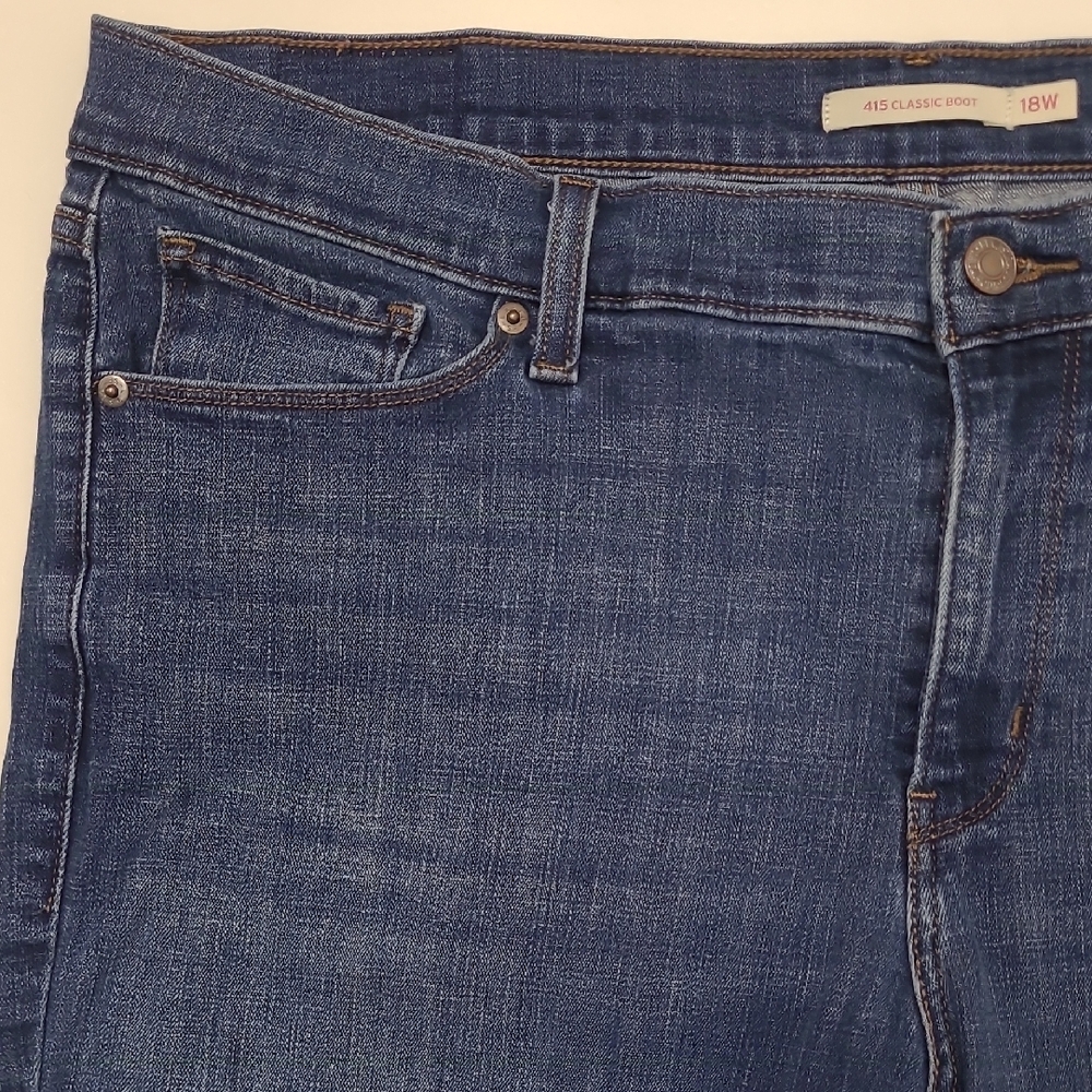 Levi's 415 Classic Boot Jeans High Waist Rise Dark Wash Embroidered Details Y2K - Picture 6 of 17